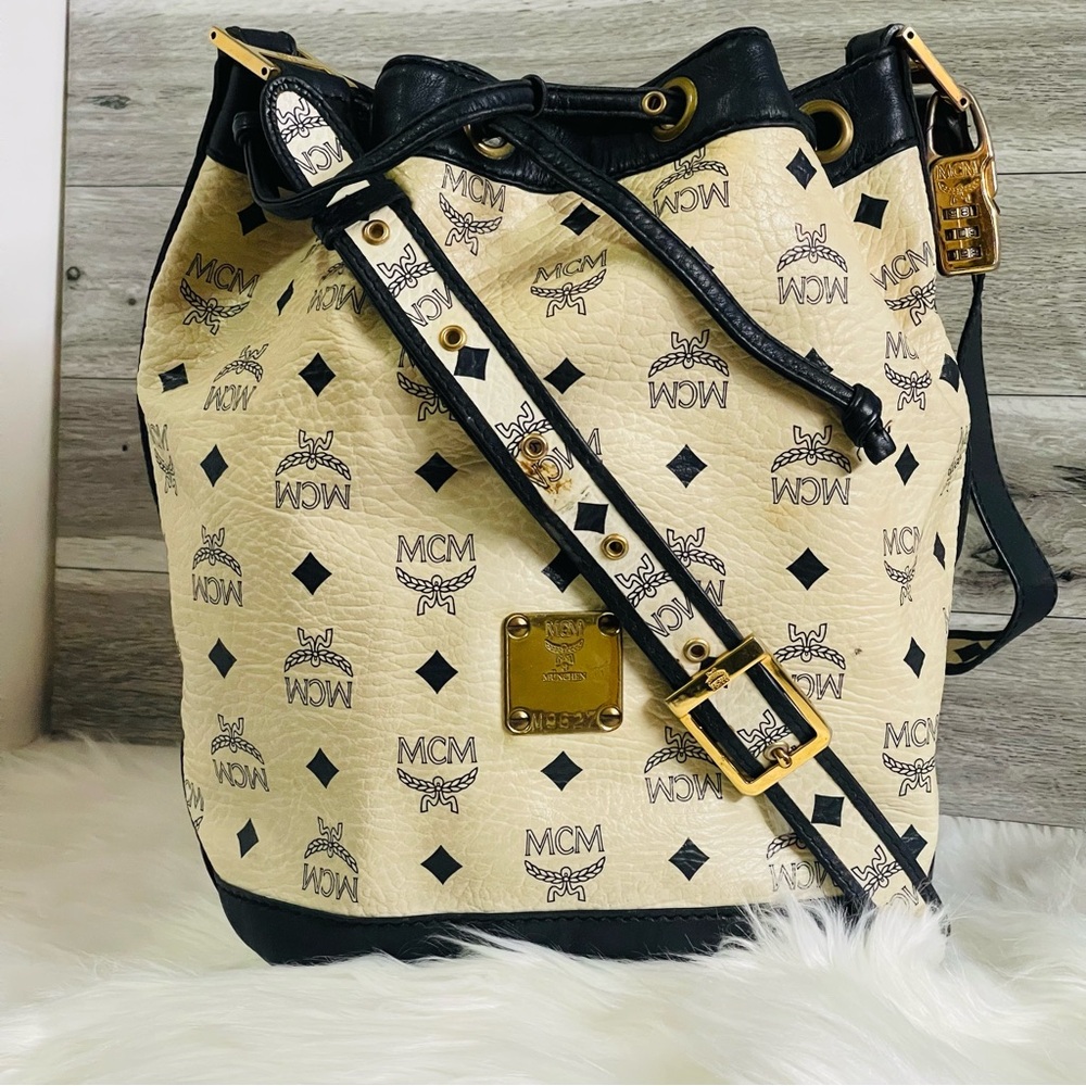 AUTH MCM Logo shoulder Bag beige NAVY